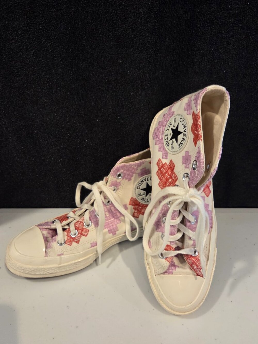 Converse Chuck 70 High Top Womens Sneaker Bright Embroidery Size 7.5